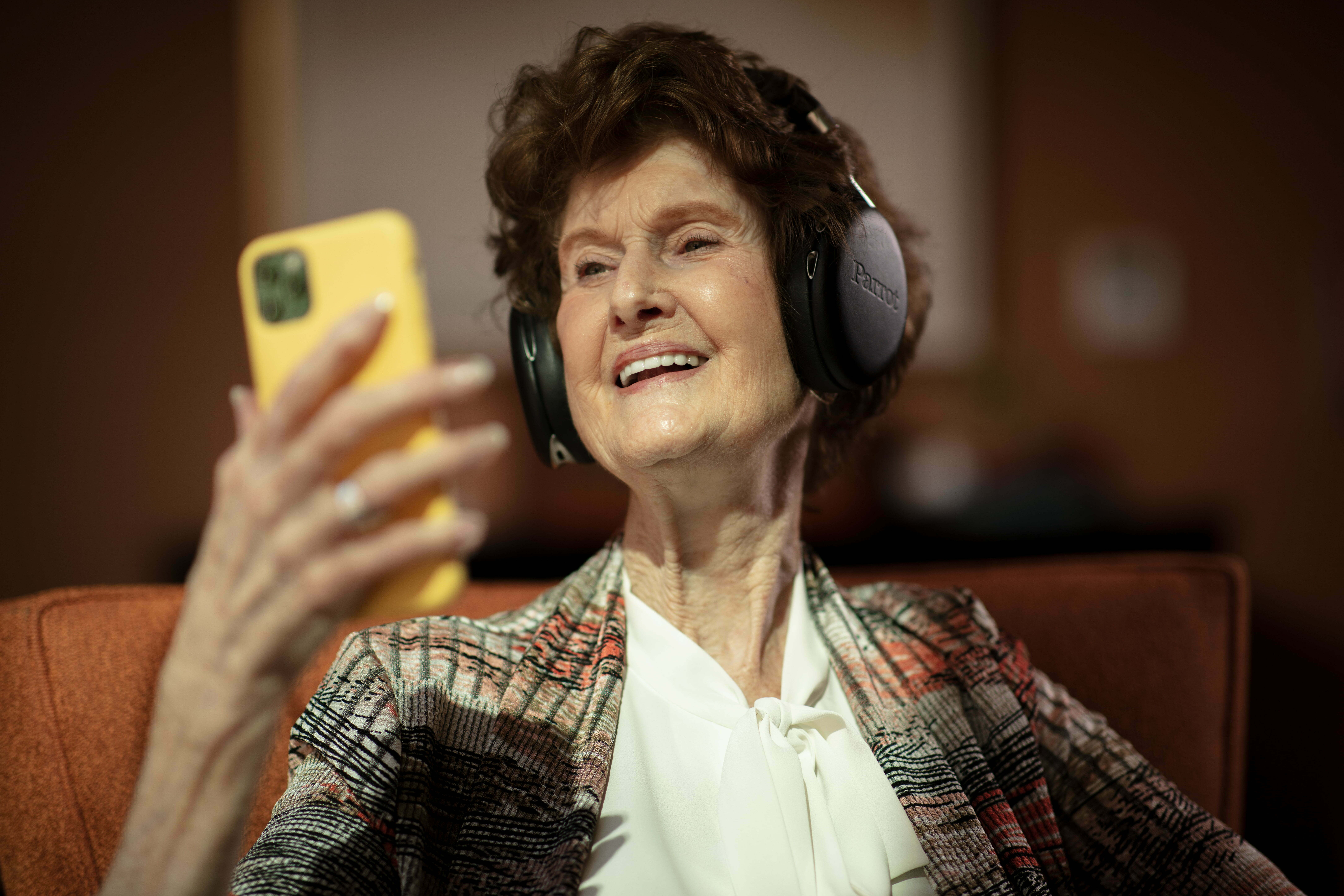 The Benefits of Music for Memory Care & Senior Lifestyle | The Buckingham